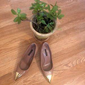 Louis Vuitton Pump- Authentic